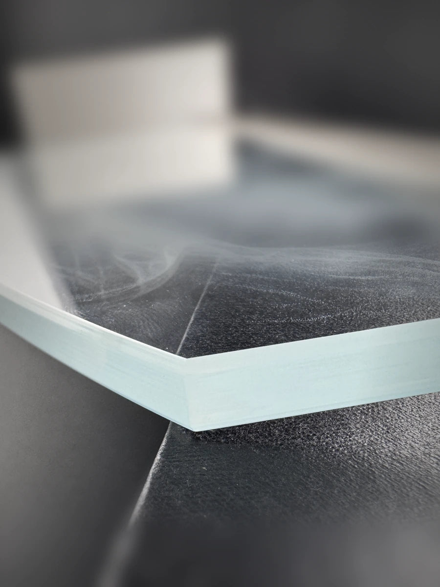Extra-clear glass, 8 mm