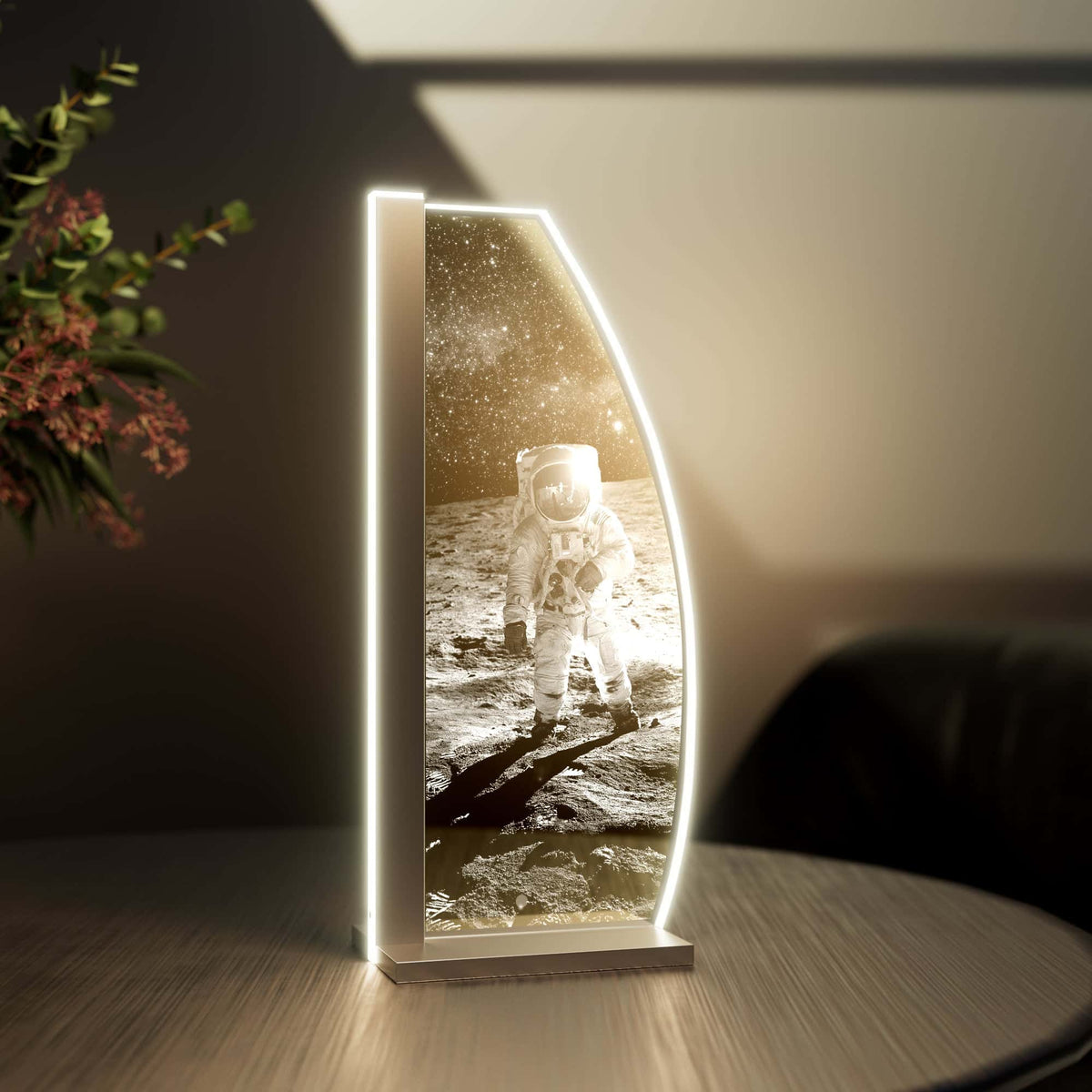 Tischleuchte  Man on the Moon by LUVERRE, dimmbar
